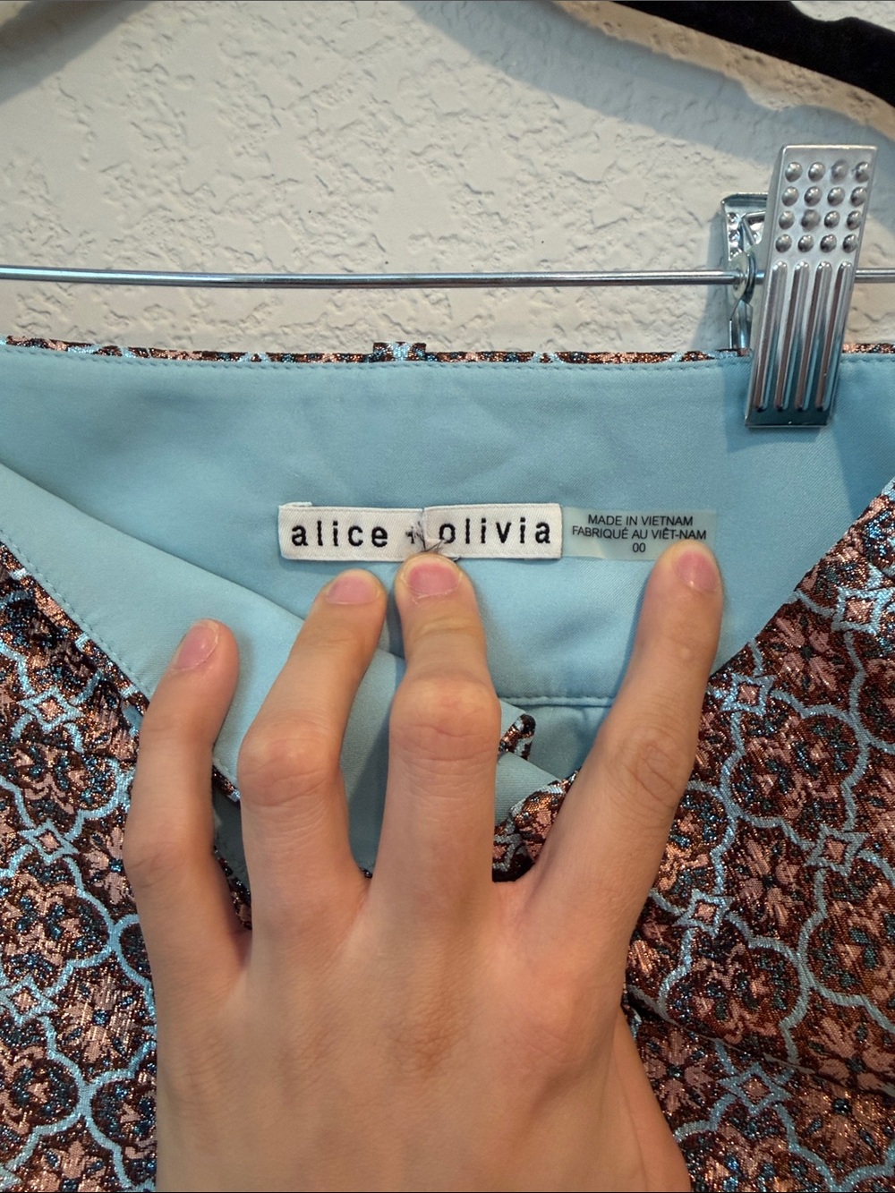 Alice + Olivia Printed Slim Chinos in Brown and Blue - Picture 2 of 7